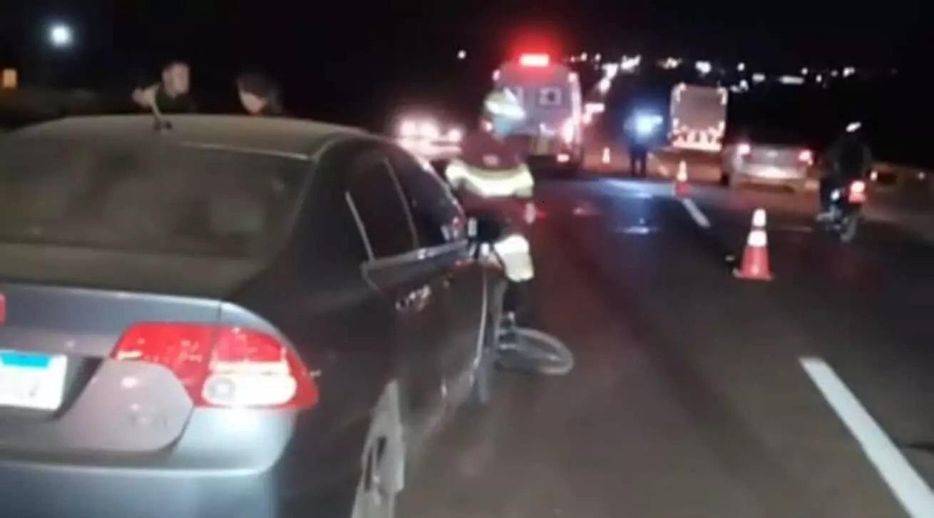 Ciclista é atingido por Honda Civic ao tentar atravessar rodovia e morre na BR-163 Ciclista é atingido por Honda Civic ao tentar atravessar rodovia e morre na BR-163