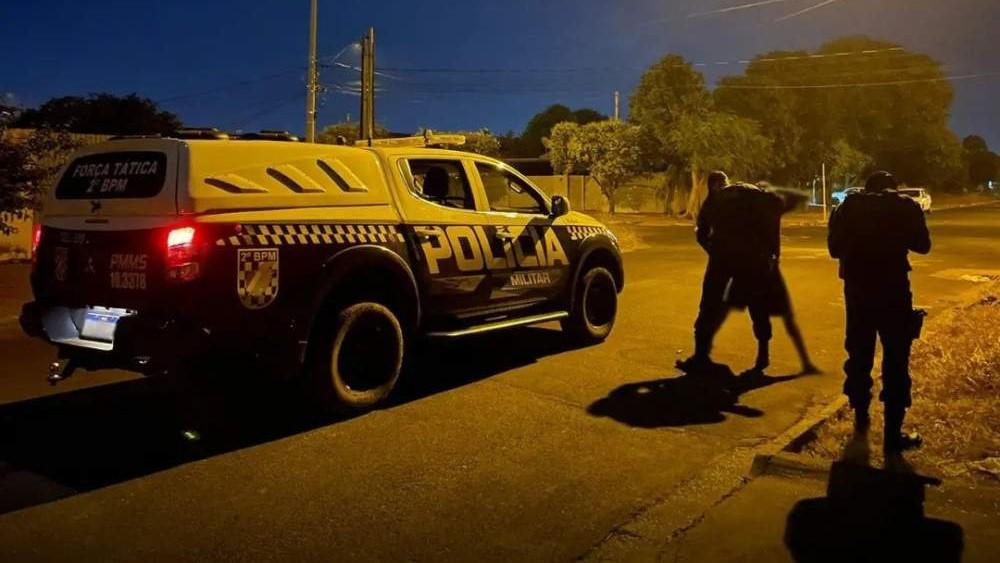 Foragido é recapturado na praça da estação rodoviária