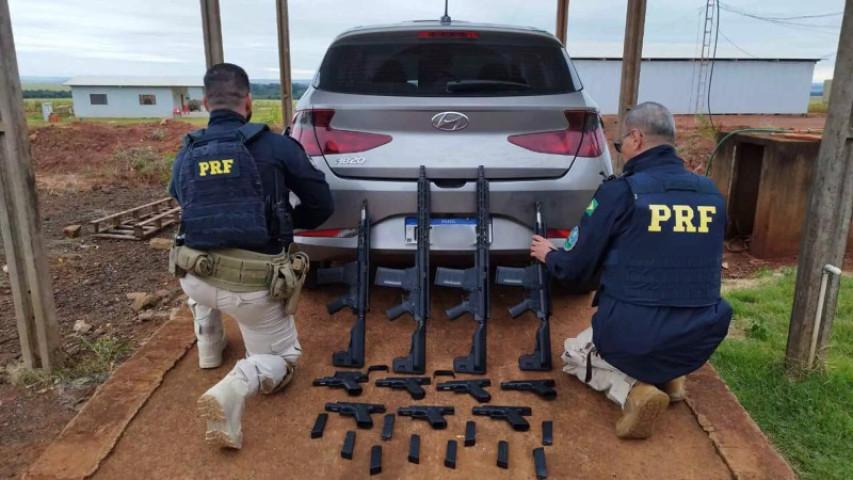 Homem usa esposa e filhos para transportar fuzis e pistolas de facção