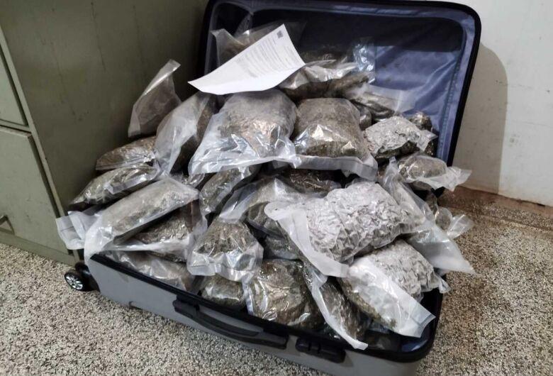 Jovem é presa em Dourados com droga que entregaria em Três Lagoas