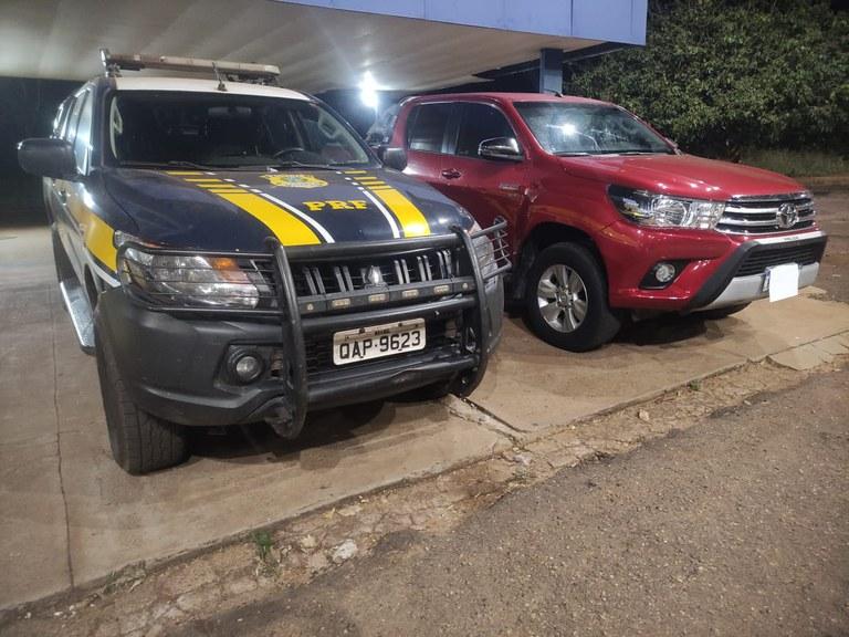 PRF de Três Lagoas recupera Hilux em abordagem feita na BR-262