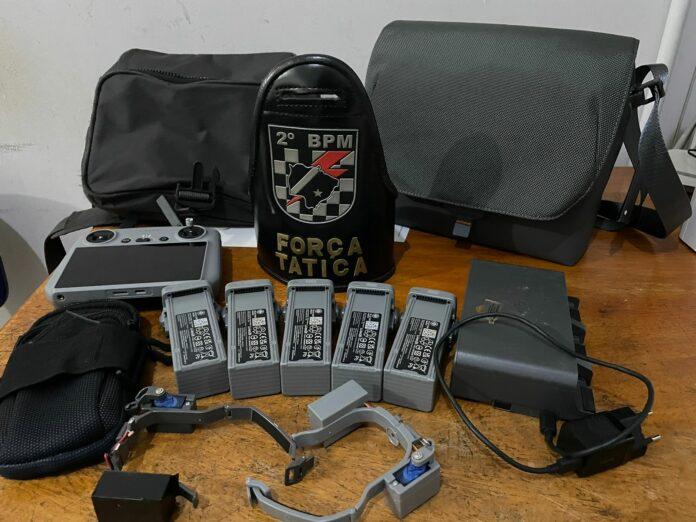 Indivíduos são presos após arremessarem celulares para dentro de Presídio com drones