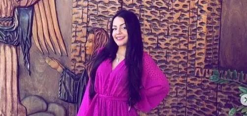 Médica recém-formada morre após colisão em poste 