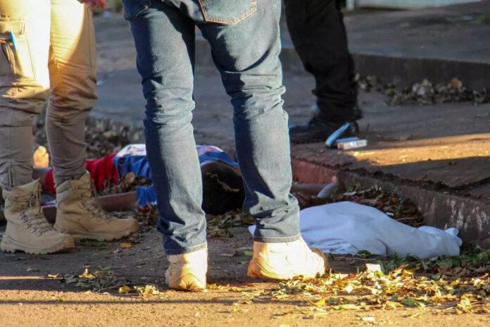 Morador de rua três-lagoense é morto à facadas em Campo Grande