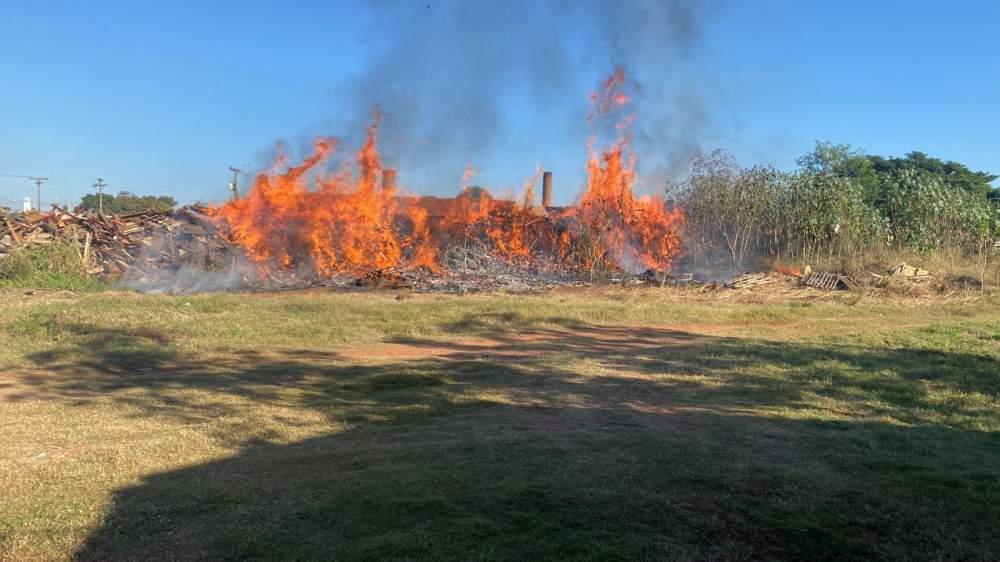 Queimadas incomodam e afetam a saúde de moradores em Três Lagoas
