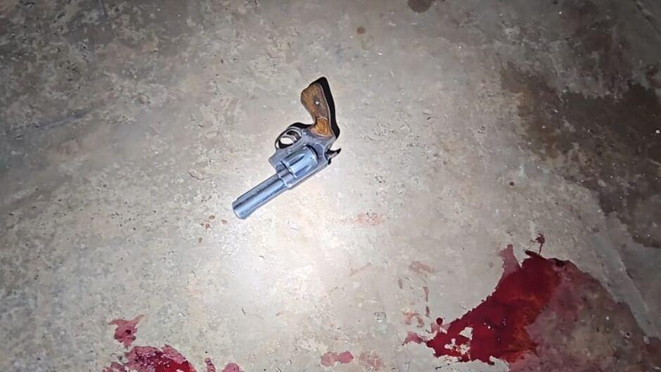 Traficante morre em troca de tiros com o Choque no Itamaracá Traficante morre em troca de tiros com o Choque no Itamaracá