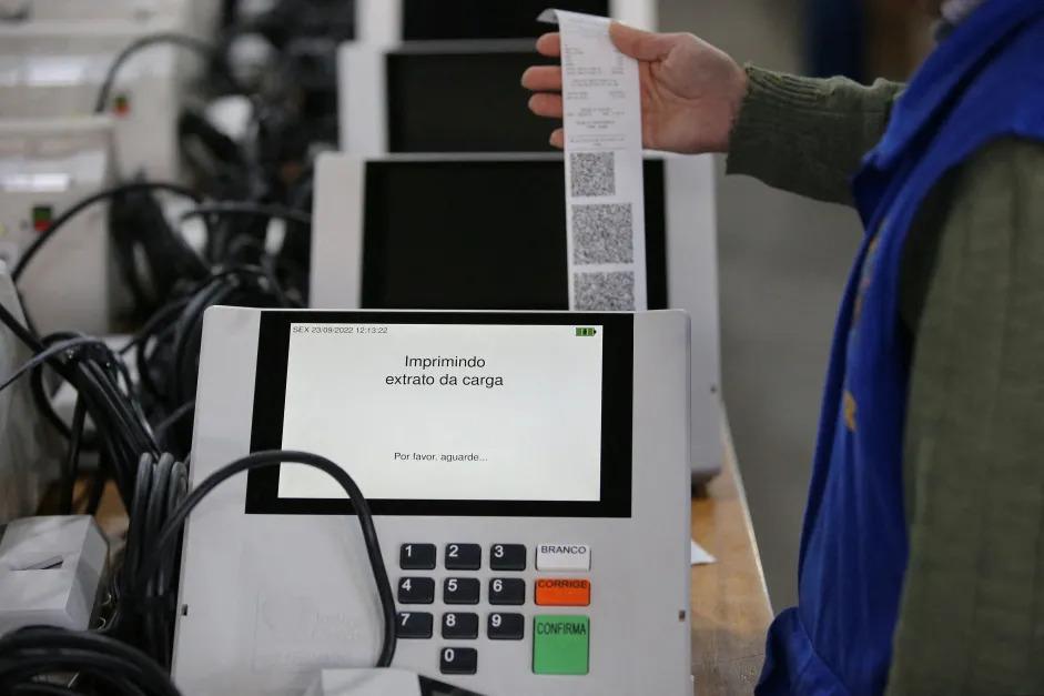 Justiça Eleitoral convoca entidades para preparação das urnas eletrônicas para as eleições de 2024