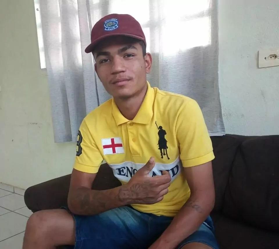 Vítima teria sido morta a tijoladas e garrafadas após um desentendimento