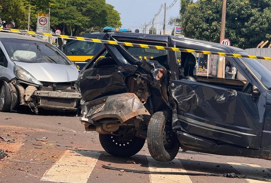 Ao fugir da PRF, criminoso provoca violento acidente na área central de Nova Andradina