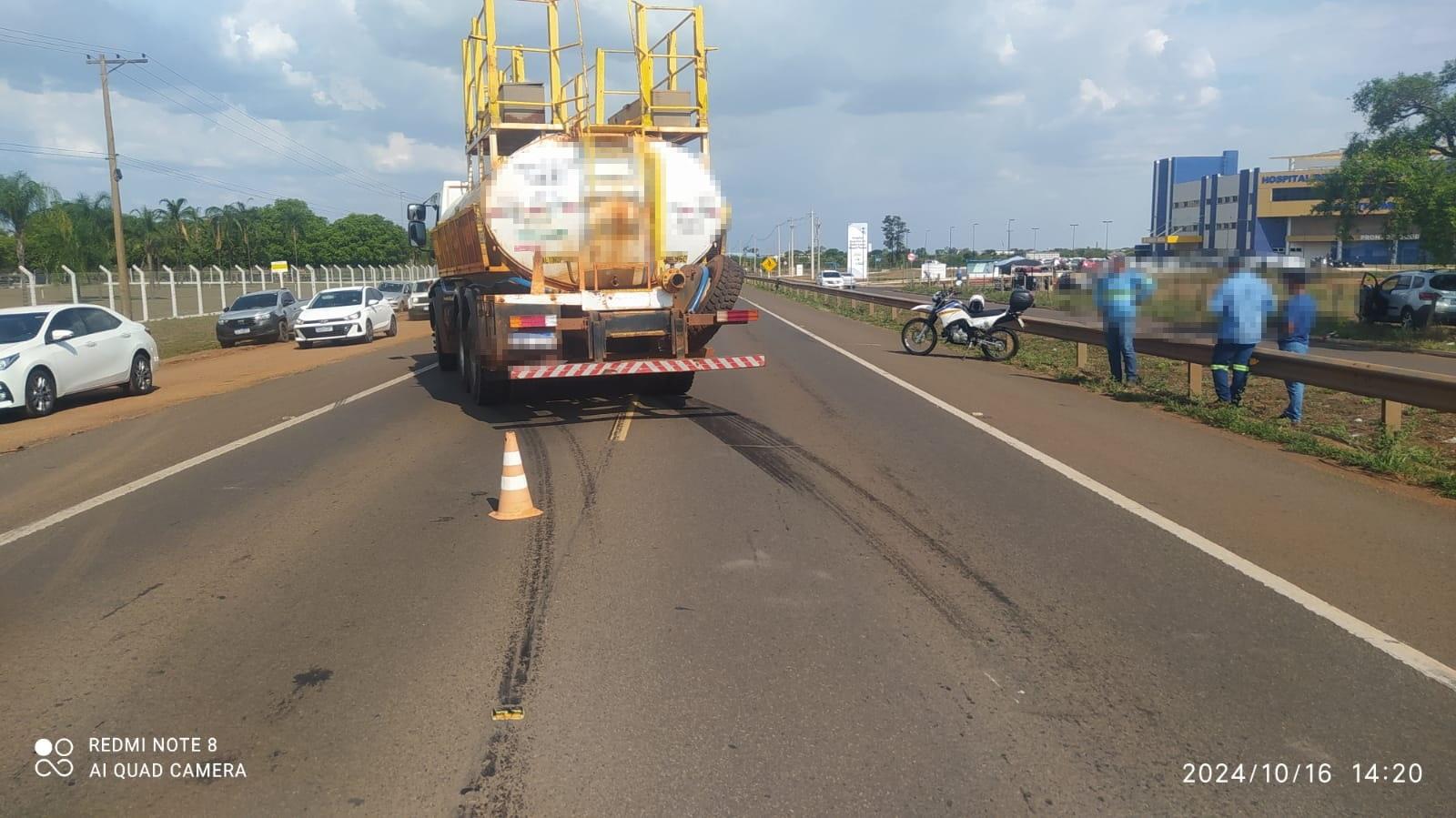 Ciclista “nasce de novo” ao sofrer um acidente com caminhão na BR-158 em Três Lagoas Ciclista “nasce de novo” ao sofrer um acidente com caminhão na BR-158 em Três Lagoas