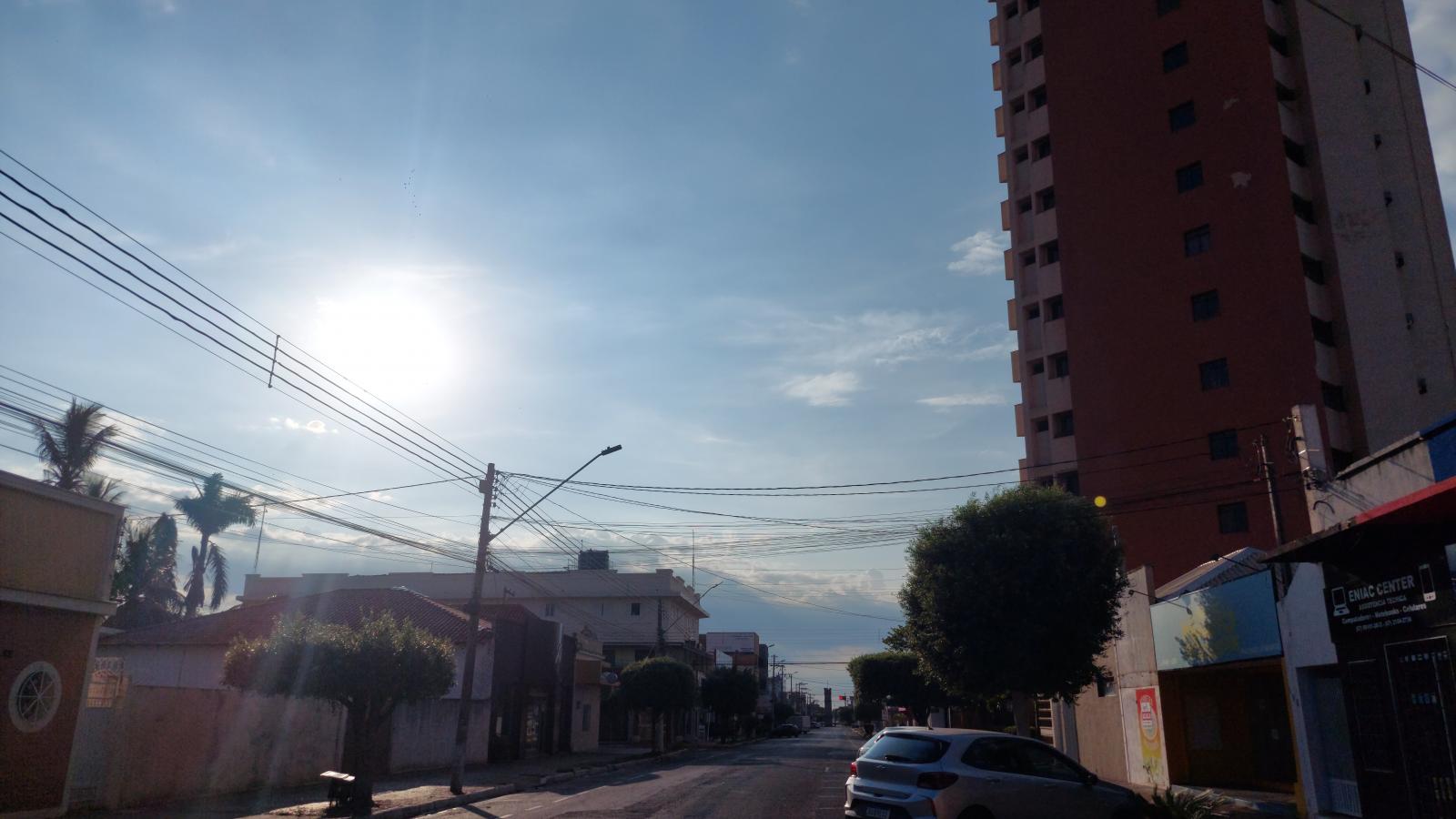 Frente fria e ciclone extratropical trazem previsão de chuvas nesta quinta-feira Frente fria e ciclone extratropical trazem previsão de chuvas nesta quinta-feira