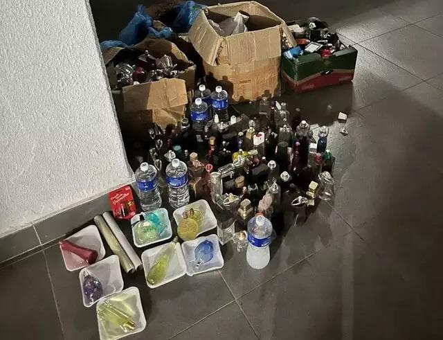 Grupo é preso vendendo perfume falsificado a base de corante e álcool 70% 
