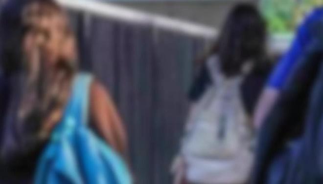 Marido de diretora é acusado de espiar meninas em banheiro e ter livre acesso a escola de MS