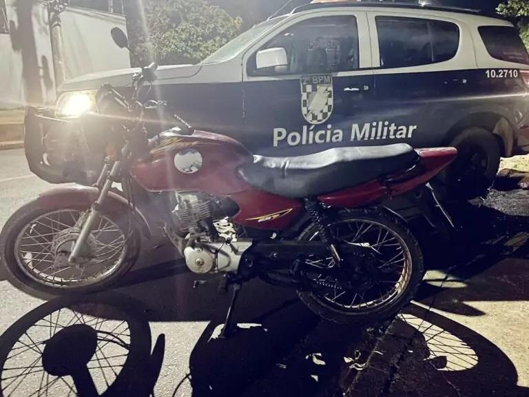 Moto furtada em setembro é recuperada pela Força Tática no Jardim Guaporé Moto furtada em setembro é recuperada pela Força Tática no Jardim Guaporé