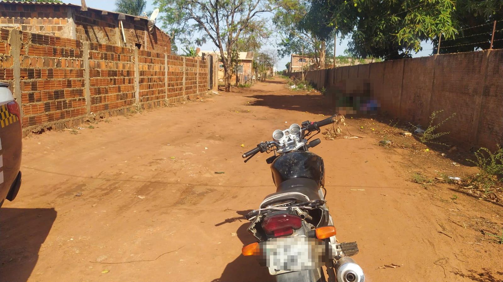 Moto usada em assalto a posto é apreendida pela PM na “invasão” do Guanabara 