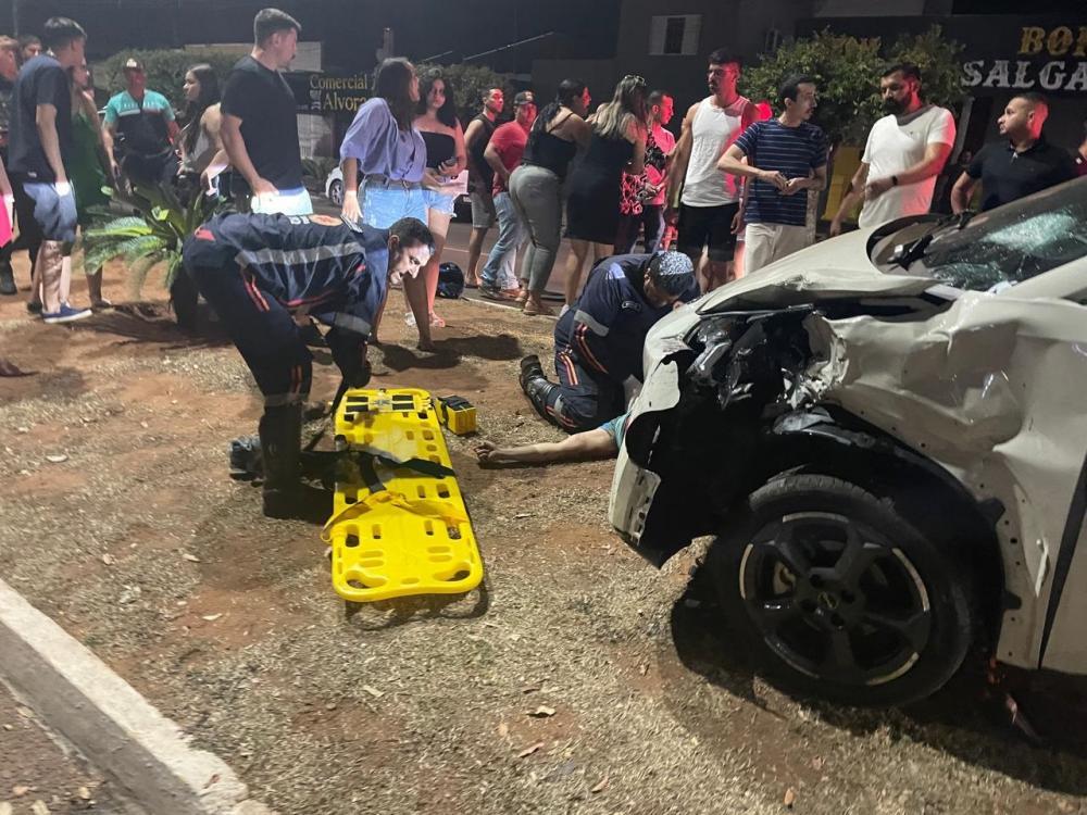 Motociclista de BMW morre com múltiplas fraturas em acidente com BYD em Três Lagoas