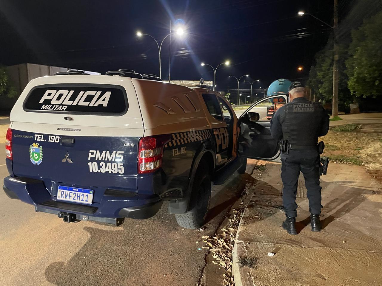 Mulher agredida e ameaçada com faca pelo marido aciona a PM duas vezes neste domingo, mas negou registrar o caso na Polícia Civil 