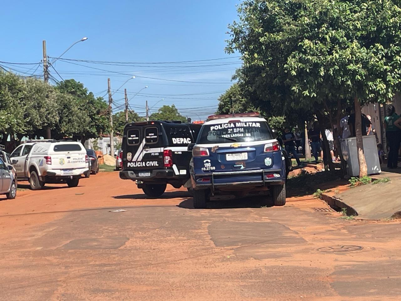 Após fazer café, mulher encontra esposo morto em quintal de residência no Jd. Maristela 