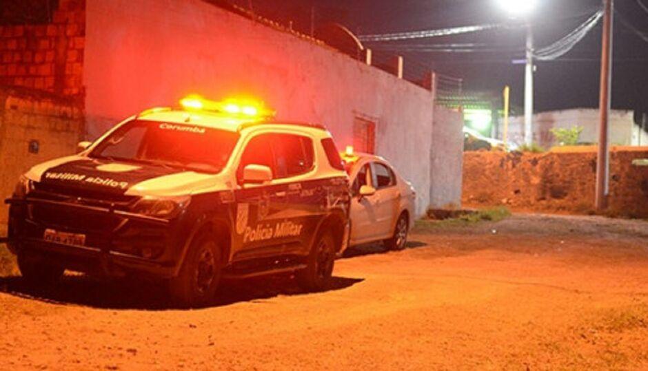 Homem é executado a tiros dentro de carro em Ladário; polícia investiga