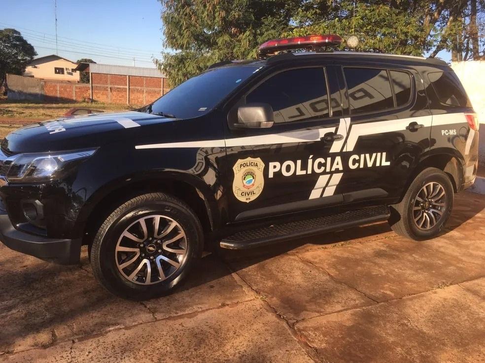 Homem mata casal a tiros, faz imagens e envia em redes sociais Homem mata casal a tiros, faz imagens e envia em redes sociais