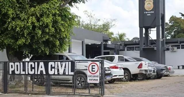Mulher tem nariz amputado após ser golpeada por genro com facão Mulher tem nariz amputado após ser golpeada por genro com facão