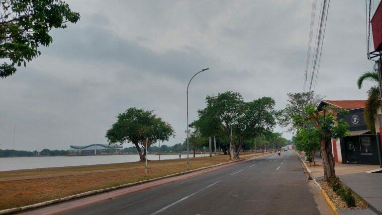 Semana começa com tempo encoberto e chuvas isoladas em Três Lagoas
