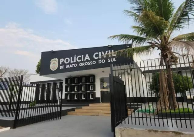 Pelo celular, mulher flagra marido estuprando filha de 3 anos Pelo celular, mulher flagra marido estuprando filha de 3 anos