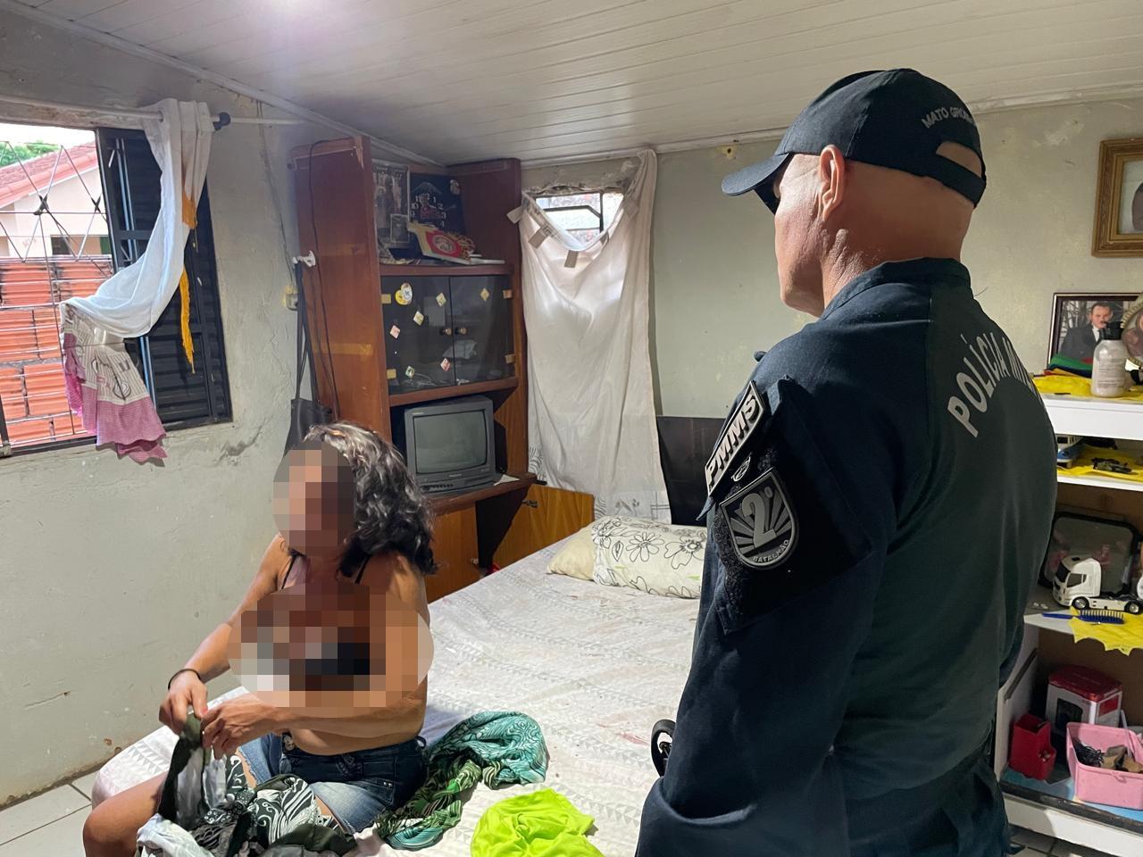 Grupo de pessoas “cobram a fita” após mulher ser acusada de furto no bairro São João 