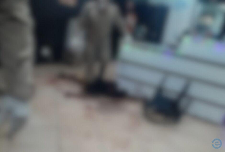 Jovem é assassinado com golpes de facão em Coxim 
