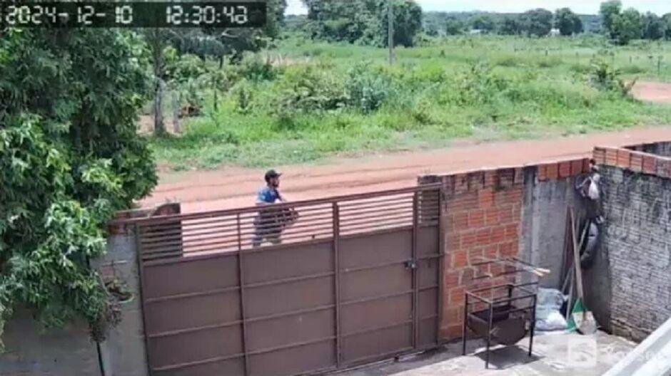 Ladrão aproveita ausência de motorista e furta cerveja de caminhão em Aquidauana