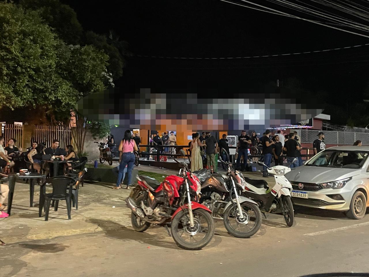 O “pau pega” em bar na Circular da Lagoa Maior em Três Lagoas O “pau pega” em bar na Circular da Lagoa Maior em Três Lagoas