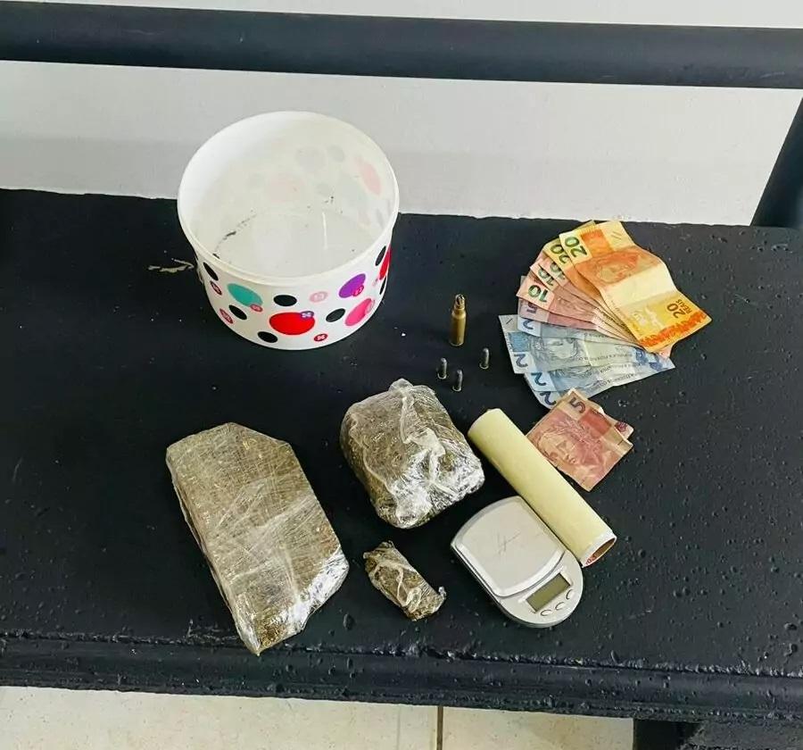 Traficante é novamente preso em boca de fumo durante operação da 3°DP no Guanabara Traficante é novamente preso em boca de fumo durante operação da 3°DP no Guanabara
