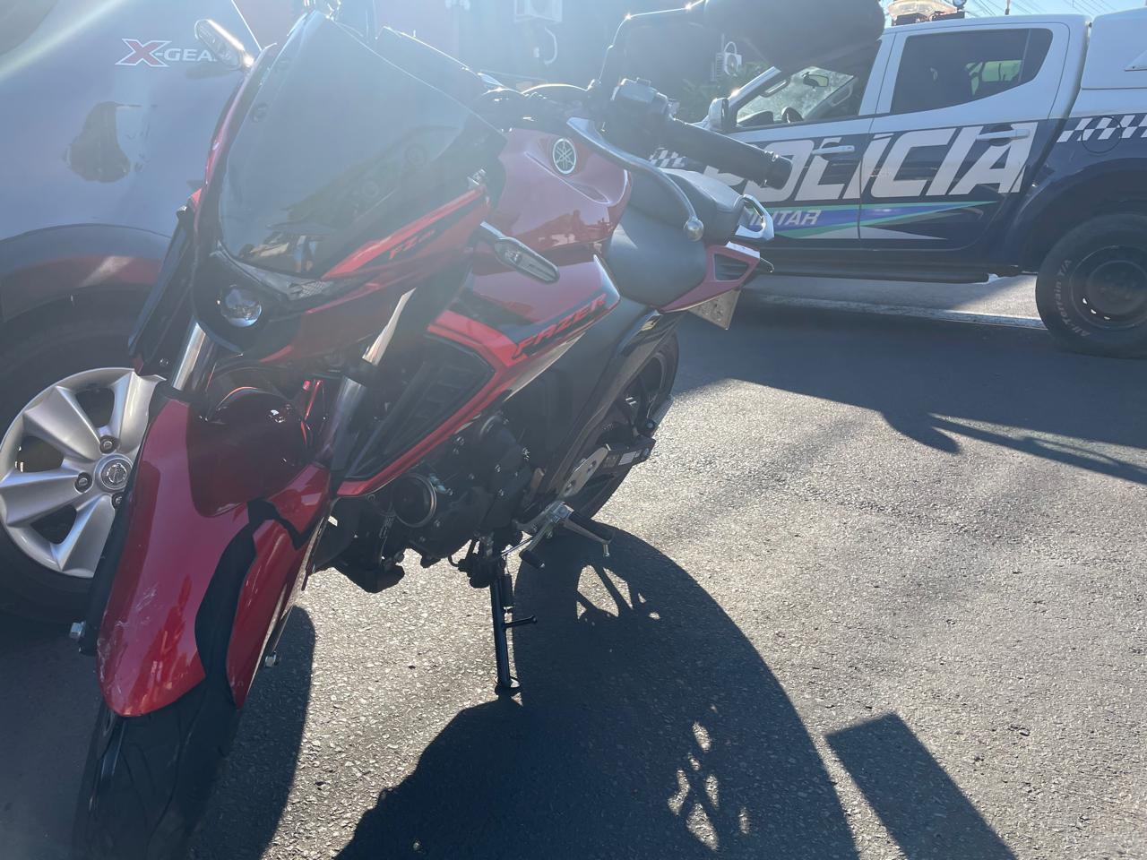 Acidente entre Carro e Moto Deixa Jovem Ferido no Bairro Vila Nova, em Três Lagoas Acidente entre Carro e Moto Deixa Jovem Ferido no Bairro Vila Nova, em Três Lagoas