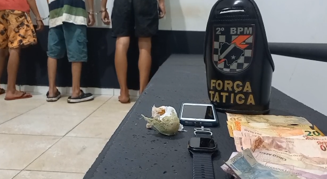Acusado de tráfico preso pela Força Tática da PM no bairro Paranapungá em Três Lagoas diz: “Vendo drogas para sustentar meu vício’