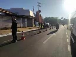 Estudo revela que homens motociclistas cometem mais infrações de trânsito Estudo revela que homens motociclistas cometem mais infrações de trânsito