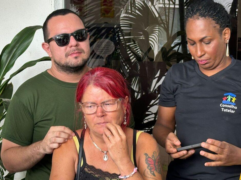 Mãe de travesti queimada se despediu da filha em festa de fim de ano