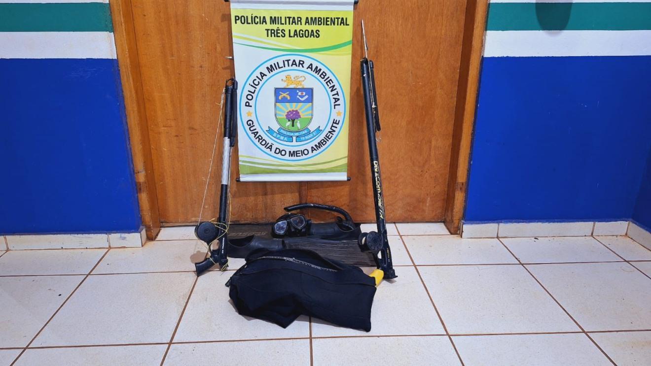 PMA flagra pesca subaquática ilegal no Rio Paraná e aplica multa de R$ 700 em Três Lagoas
