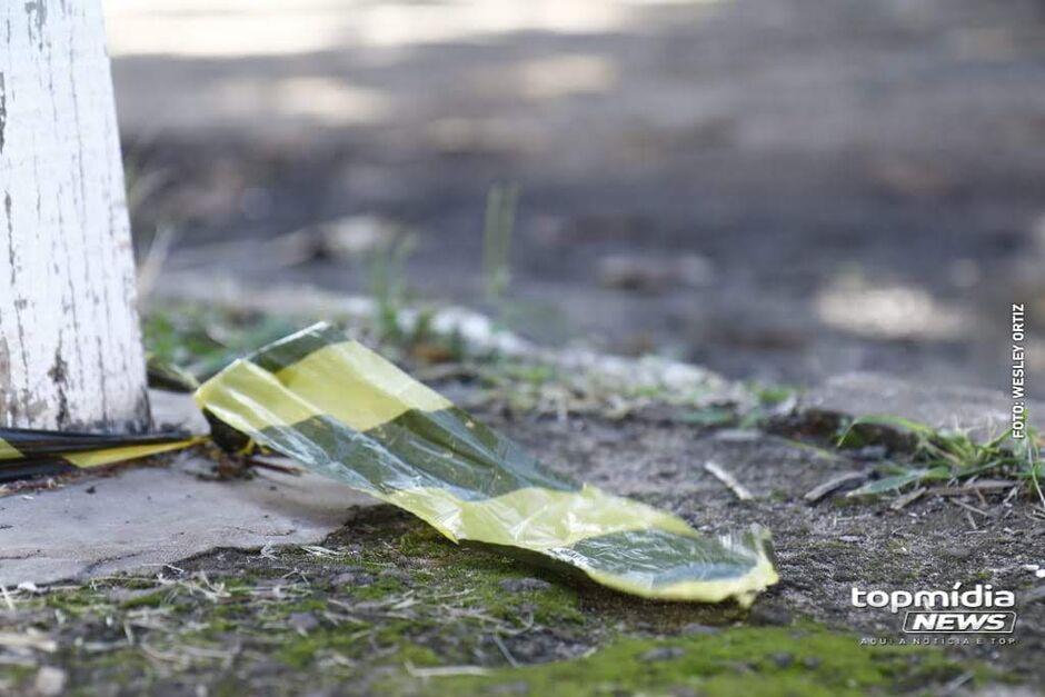 Policiais tentaram usar bala de borracha em contenção antes de matar homem em surto em Rio Verde Policiais tentaram usar bala de borracha em contenção antes de matar homem em surto em Rio Verde