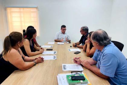 Prefeito Cassiano Maia recebe conselheiros tutelares para discutir melhorias Prefeito Cassiano Maia recebe conselheiros tutelares para discutir melhorias