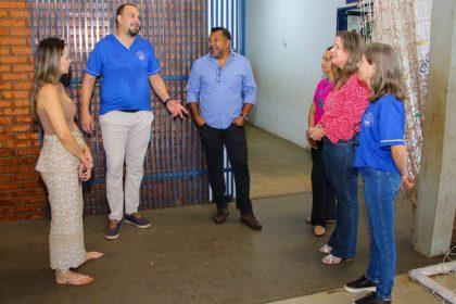 Prefeito visita o Conselho Municipal de Educação para avaliar demandas e infraestrutura Prefeito visita o Conselho Municipal de Educação para avaliar demandas e infraestrutura