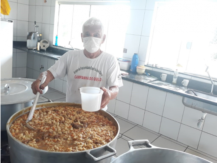 Casa da Sopa de Três Lagoas precisa de doações para continuar atendendo 100 pessoas diariamente Casa da Sopa de Três Lagoas precisa de doações para continuar atendendo 100 pessoas diariamente