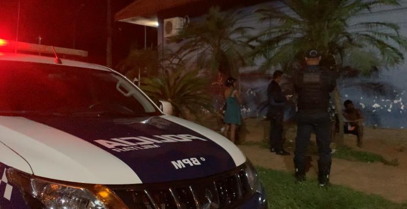 Após furto em residência, homens “cobram a fita” e espancam dois homens e uma mulher no Guanabara 