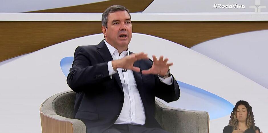 Governador de MS diz: "É claro que houve falha" sobre assassinato de jornalista três-lagoense Governador de MS diz: