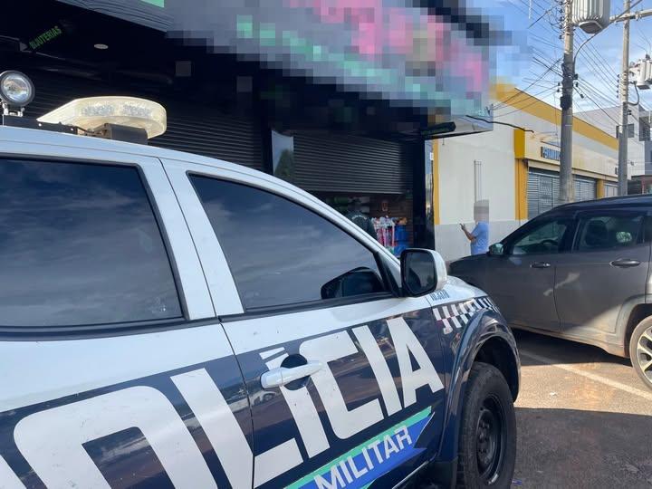 Mulher que tentou sair de loja na “mão grande” por pouco não acaba presa no Centro de Três Lagoas Mulher que tentou sair de loja na “mão grande” por pouco não acaba presa no Centro de Três Lagoas