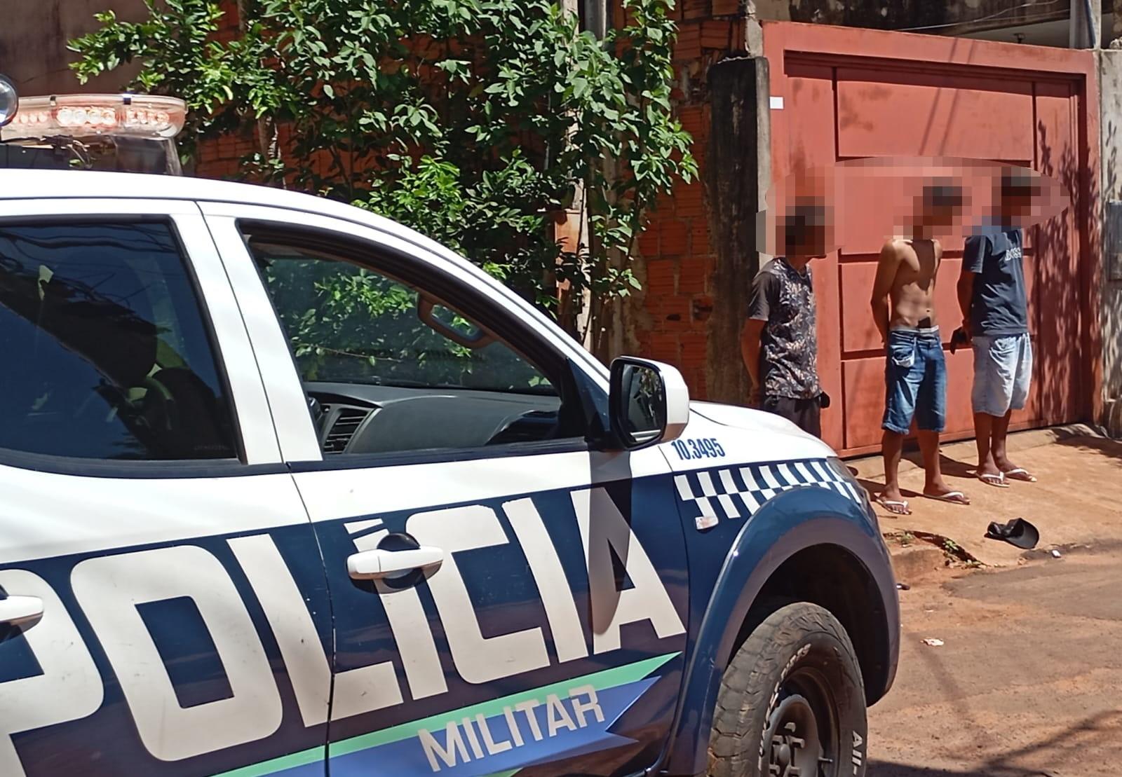 PM intensifica patrulhamento e aborda suspeitos no bairro Vila Piloto em Três Lagoas