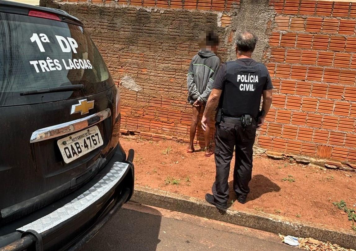 Polícia Civil de Três Lagoas faz operação para combater o tráfico de drogas no bairro Paranapungá Polícia Civil de Três Lagoas faz operação para combater o tráfico de drogas no bairro Paranapungá