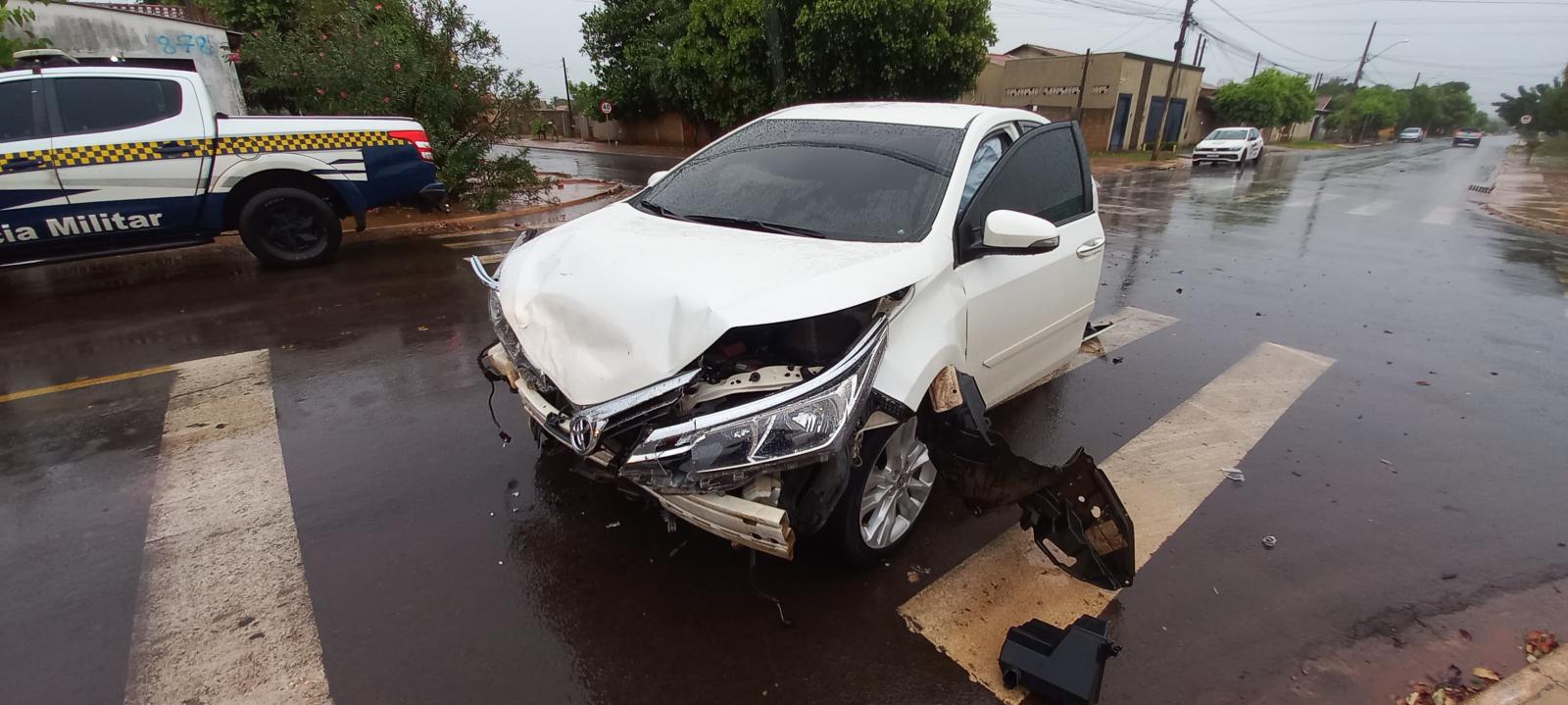 Em 12 horas, Três Lagoas registra três acidentes de trânsito; desta vez, houve uma colisão entre um Toyota Corolla e um VW Gol Em 12 horas, Três Lagoas registra três acidentes de trânsito; desta vez, houve uma colisão entre um Toyota Corolla e um VW Gol