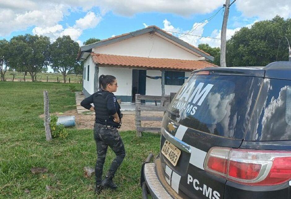 Em processo de adoção, idoso estupra adolescente de 14 anos em Coxim-MS