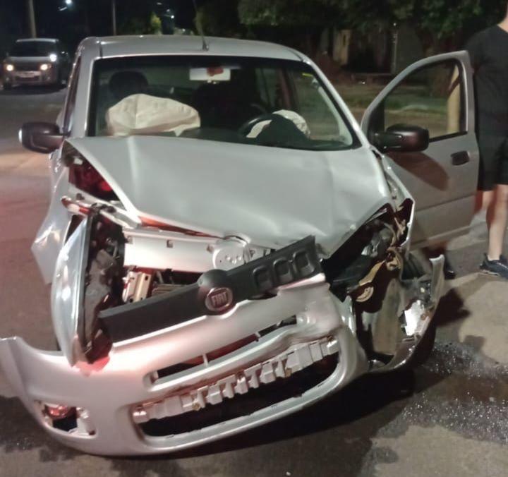 Em Três Lagoas, motociclista que pilotava Yamaha XTZ sofre traumatismo craniano após violenta colisão com carro Em Três Lagoas, motociclista que pilotava Yamaha XTZ sofre traumatismo craniano após violenta colisão com carro