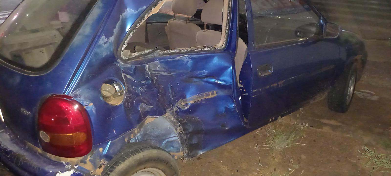 Impacto violento! Motociclista em BMW 1200 bate em carro conduzido por motorista sem CNH em Três Lagoas Impacto violento! Motociclista em BMW 1200 bate em carro conduzido por motorista sem CNH em Três Lagoas